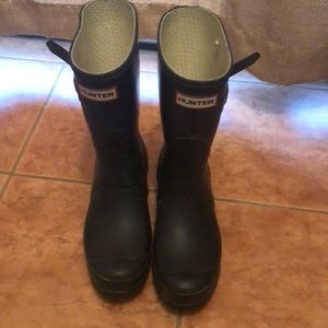 Hunter short rain boots